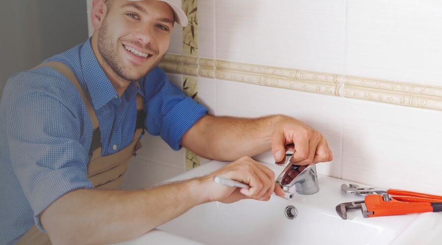 Handle or spout repair in Hammond, LA